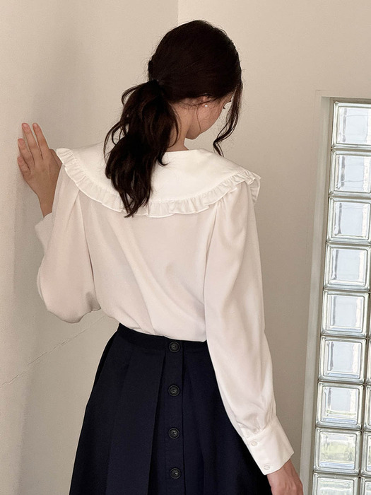 Lautre White Collar Pinturk Blouse