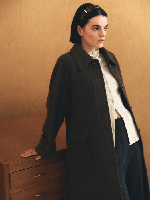 Cashmere Balmacaan Coat