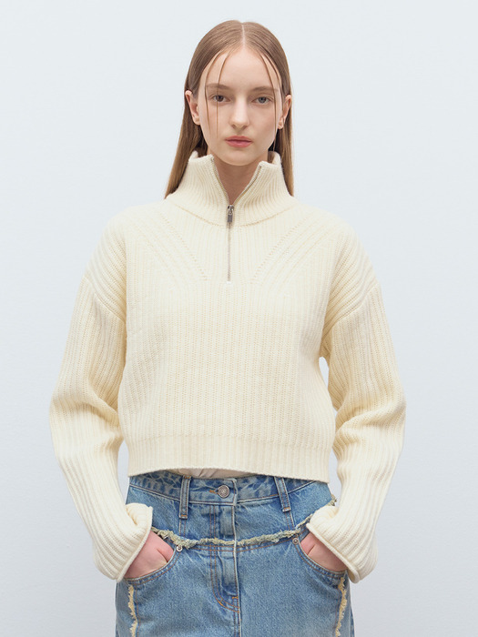 Half Zip-up Cropped Knit in Ivory VK4WP158-03