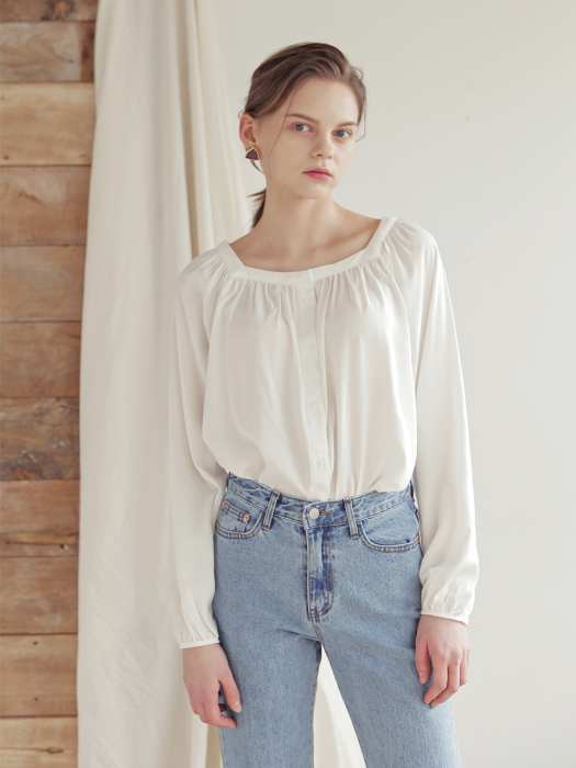 SQUARE NECK SHIRRING BLOUSE_WHITE