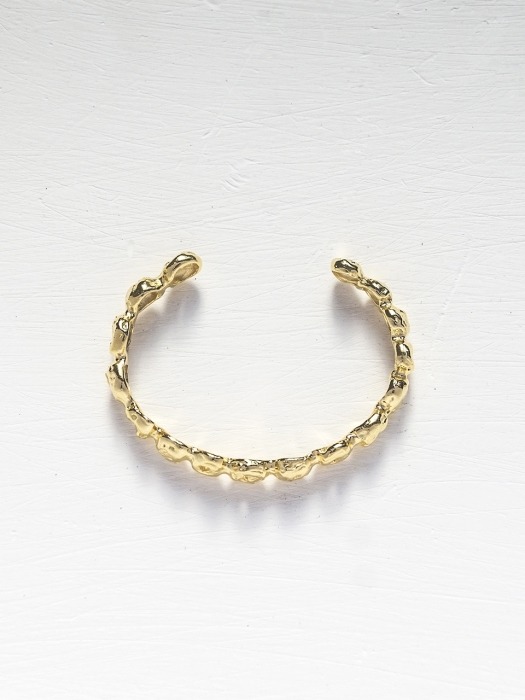 The Wet Sand Cuff Gold