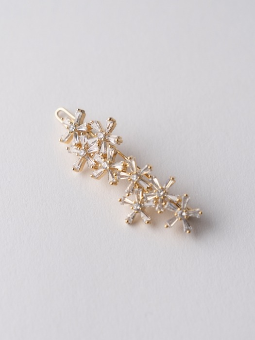 Flower Cubic Hairpin