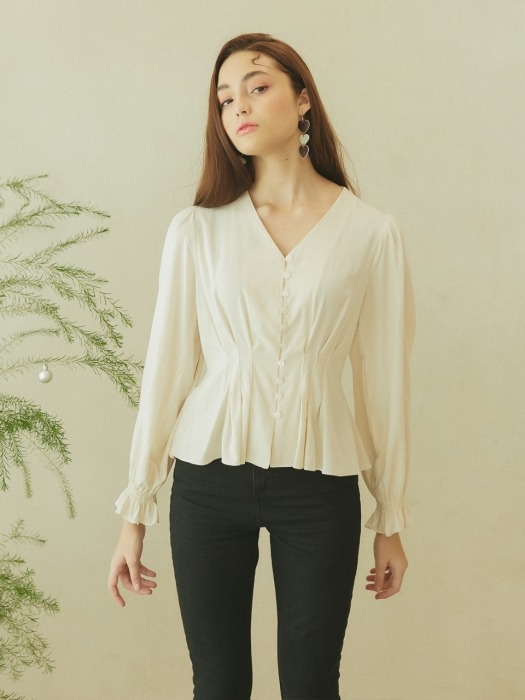 TUCK DETAIL BLOUSE_CREAM