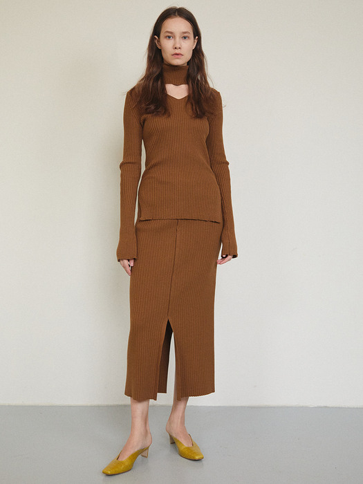 COTTON SLIM KNIT SKIRT [CAMEL]