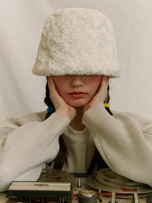 FUR BUCKET HAT [IVORY]