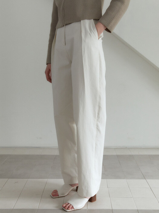 21S WIDE VOLUME PIN-TUCK PANTS (IVORY)