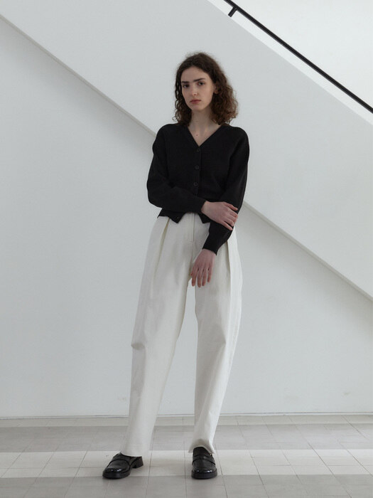 21S WIDE VOLUME PIN-TUCK PANTS (IVORY)