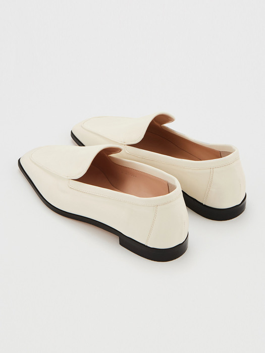 Glossy Loafer (Ivory)
