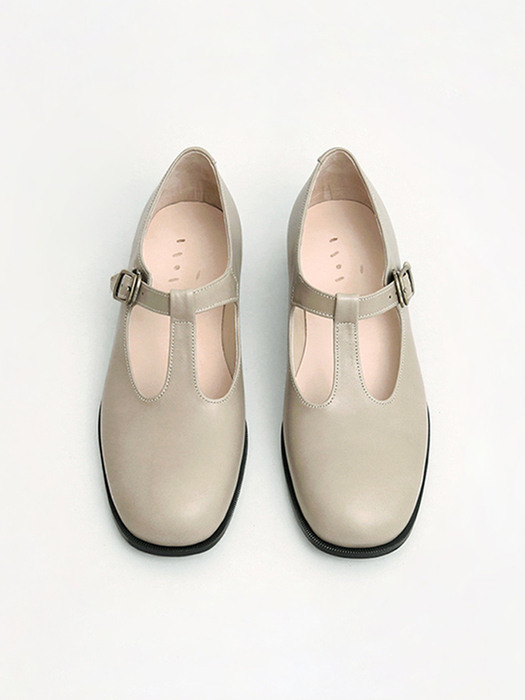 T-Mary Jane Shoes . Warm Gray