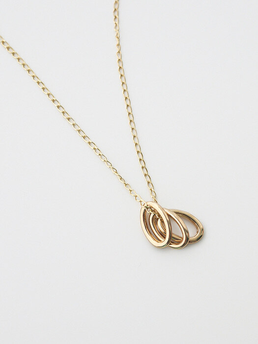 triple ring necklace (gold)