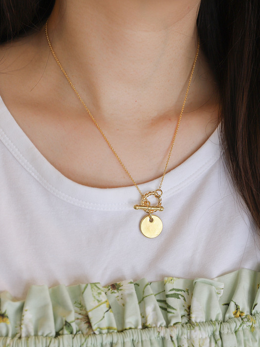 Chic Coin Toggle Necklace