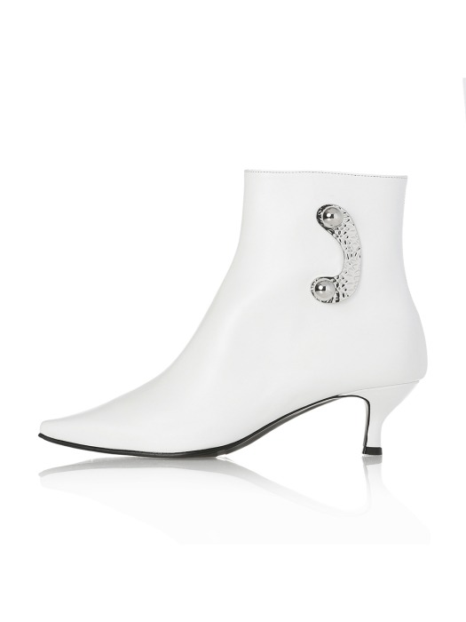 Bold Point Ankle Boots MD19FW1048 White