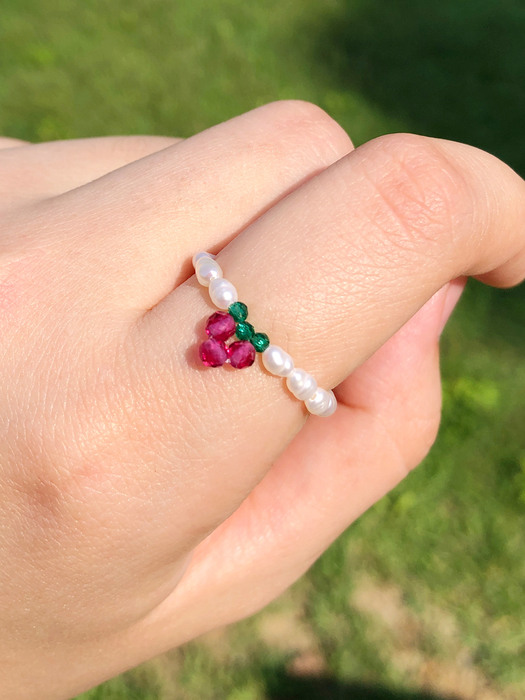 raspberry pearl ring