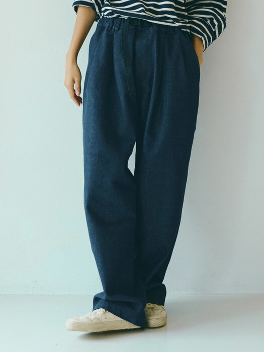 TWO TUCK WIDE DENIM PANTS BLUE