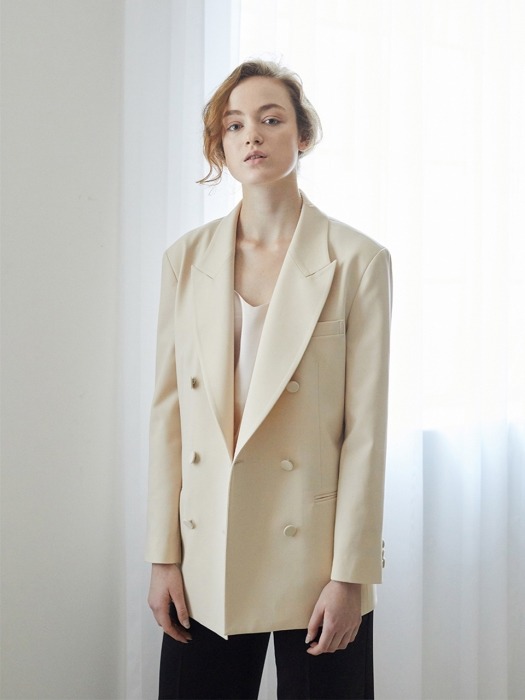 DOUBLE BREASTED BLAZER / IVORY