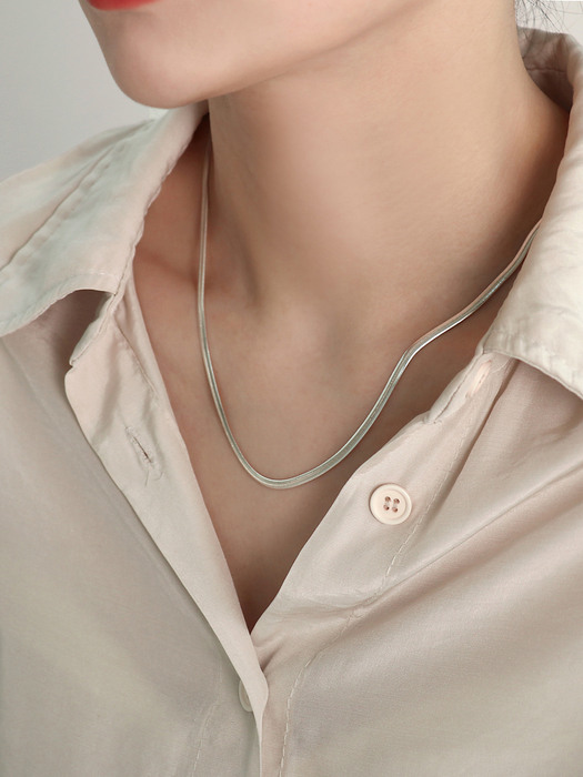 The plat silver necklace