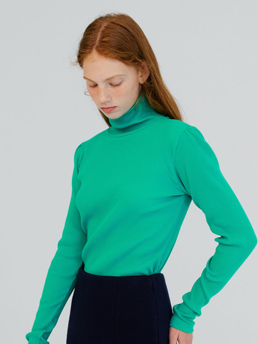 Turtle Neck Top_Green VC2299TS002M