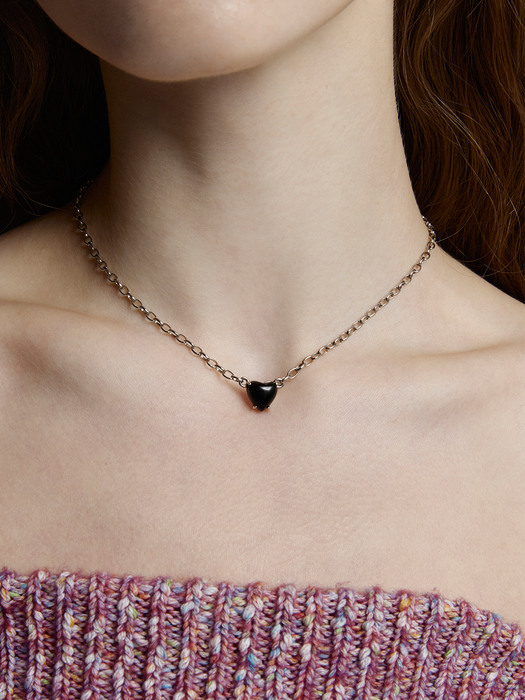 Petite Heart Necklace_Black