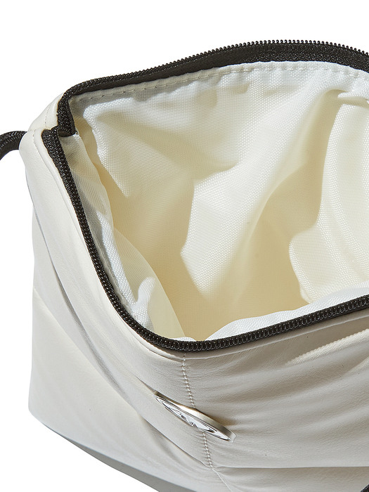 Archive Padding Pouch_Ivory
