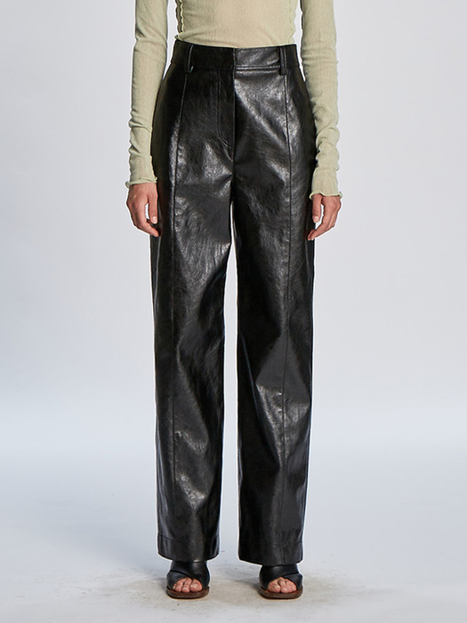 CRACKED FAUX LEATHER PANTS (BLACK)