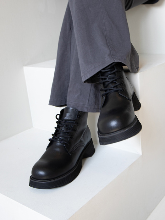 Round Toe Platform Ankle Boots - Black
