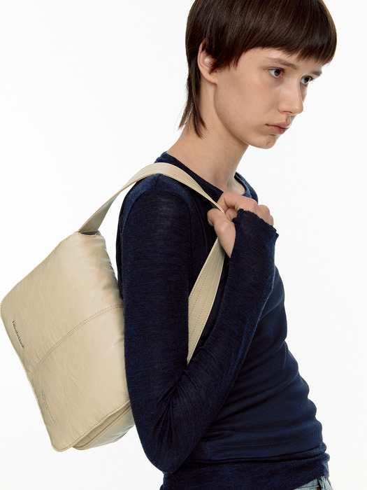 Pillow Flap Bag (beige)
