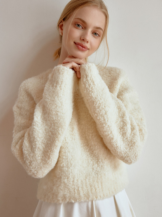 Cheek boucle knit (ivory)