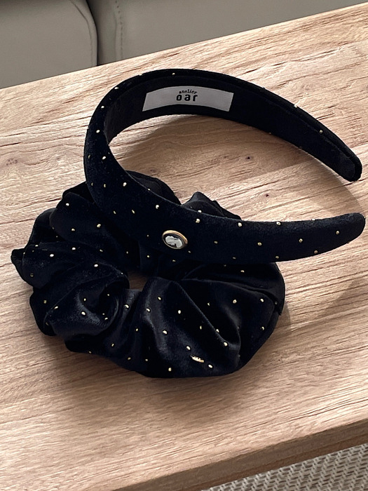 Cameo Gold Dot Velvet Volume HairBand [Black]