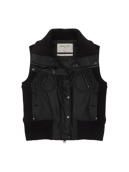 KNIT POINT HIGH NECK VEST JUMPER IN BLACK