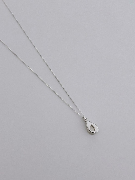 WATER SHAPE LONG NECKLACE-001