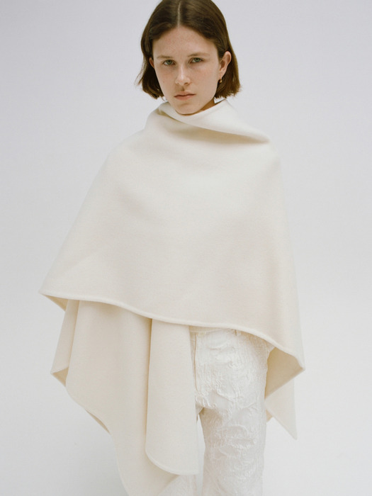 Handmade wool cape (ivory / beige / black)