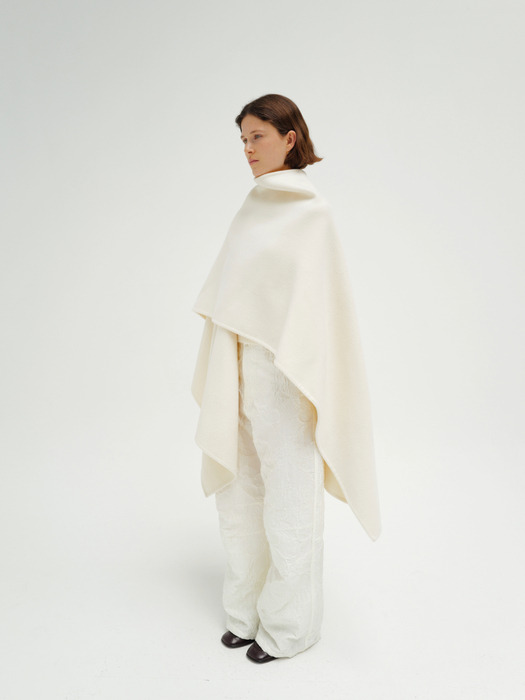 Handmade wool cape (ivory / beige / black)