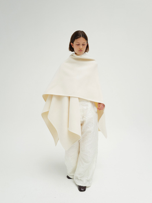 Handmade wool cape (ivory / beige / black)