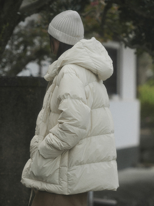 MORI HOOD DOWN PADDING_IVORY