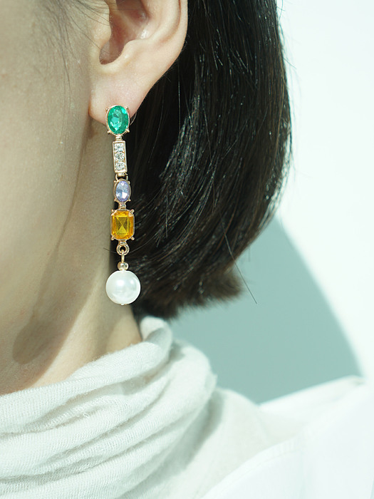 unbalance earrings