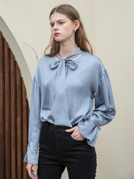 Tie Shirring Sleeve Blouse