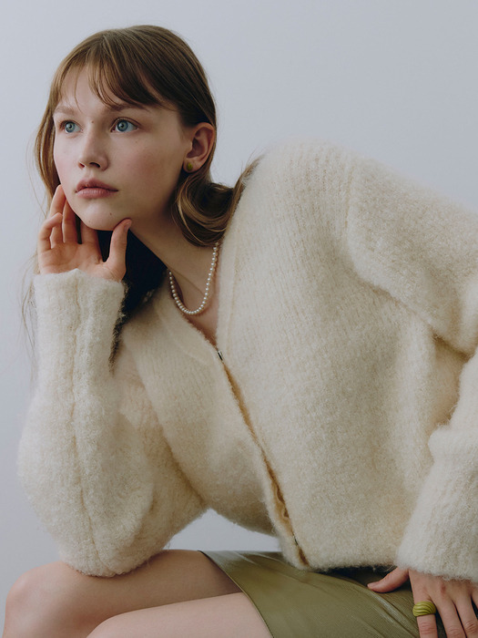 Classic Pearl Necklace_VH25NNNE100V