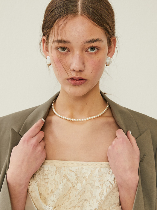 Classic Pearl Necklace_VH25NNNE100V