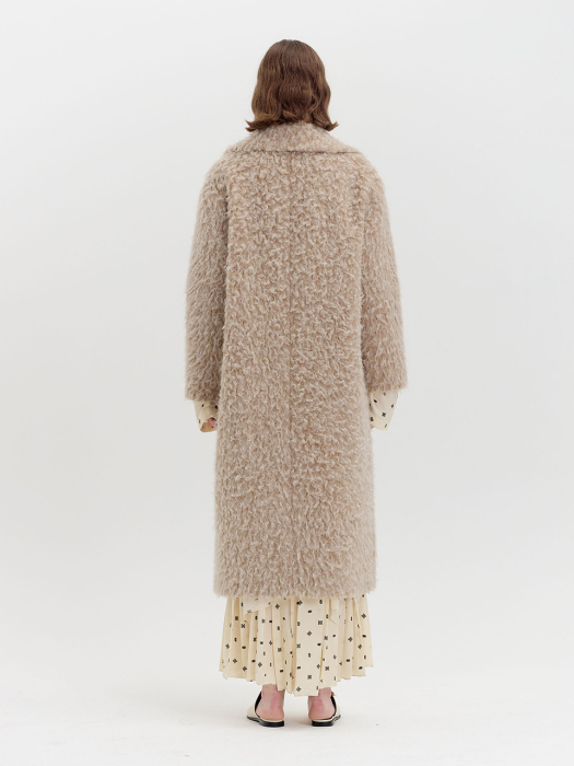 QUILA Faux Fur Coat - Beige