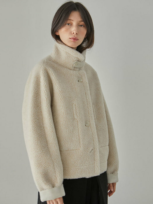 [단독]Blanche Reversible Short Shearing Coat_Ivory