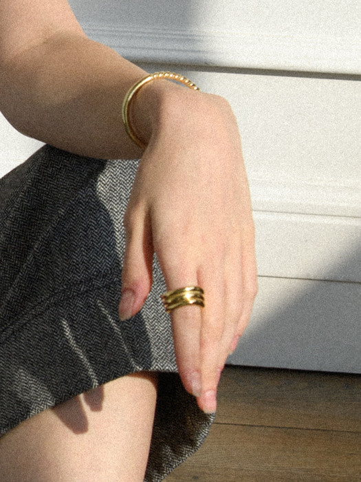 TRIPLE CURVE RING_Gold
