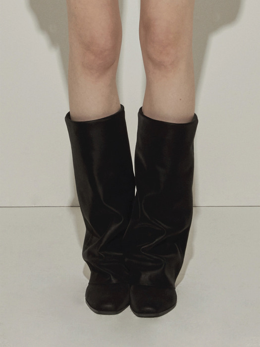 Wrinkle Leather Boots (Black) (225-255)