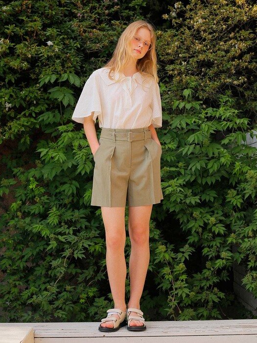 One-Tuck Accentuated Linen Shorts NEW2MWL423