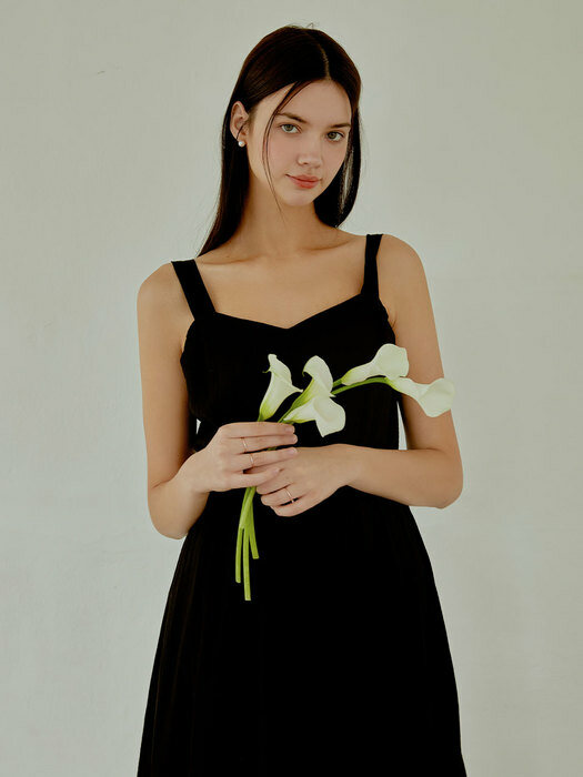 Jasmine strap dress (black)