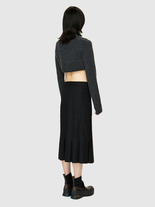 PLEATED LONG SKIRT - BLACK