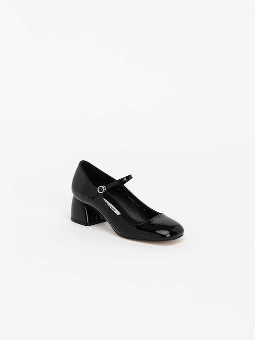 Pizzicato Pumps in Black Patent