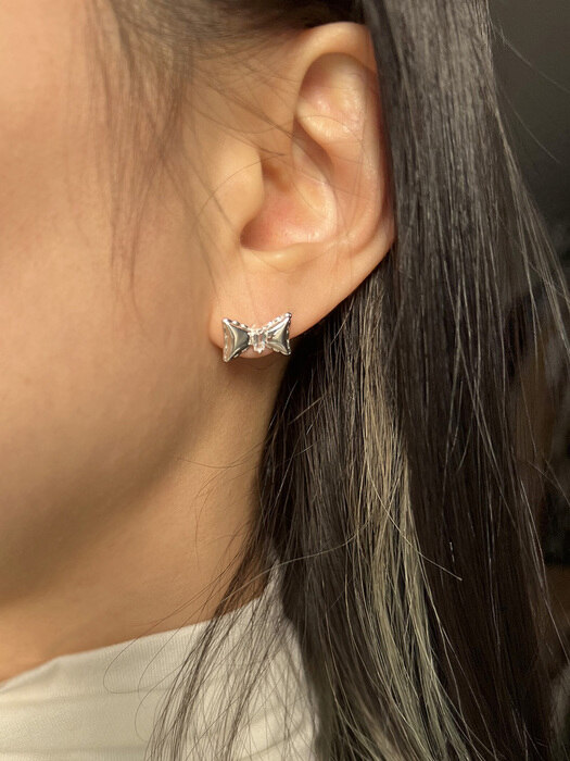 [925silver] Sparkle ribbon earring
