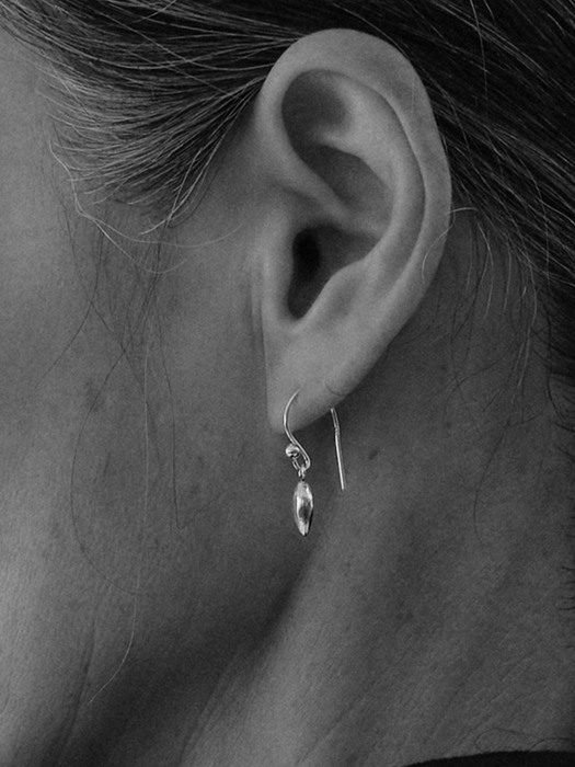 Tiny seed earring