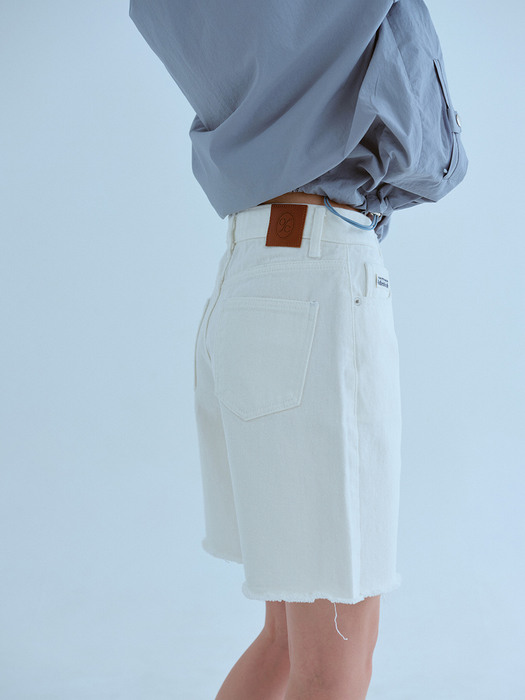 Raw Cut Cotton Shorts (white)