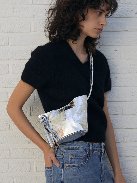 Petal mini shoulder bag (silver)